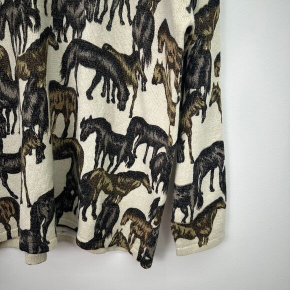 Lisa International Women’s Cream Metallic 90s All Over Horse Equestrian Novelty - Picture 4 of 7